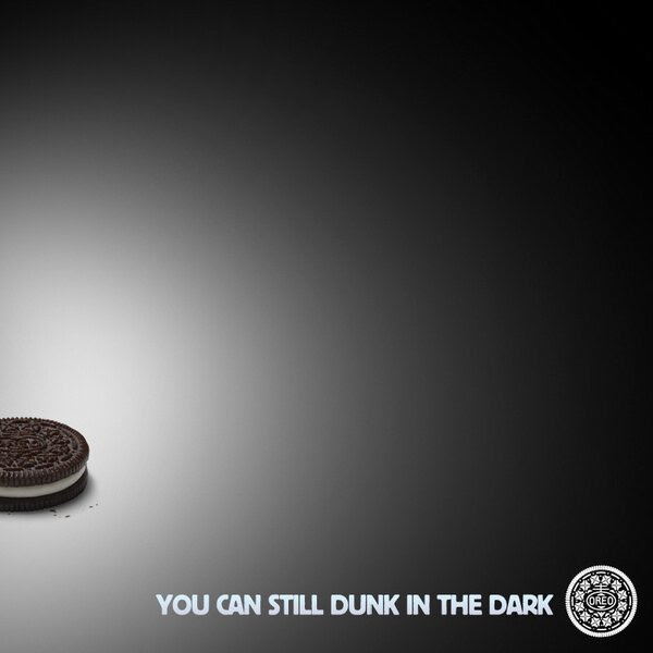 You Can Still Dunk in the Dark image from @OREO from 8:48 PM - 3 Feb 2013 famous real time marketing win. Image is the property of Nabisco Brands.